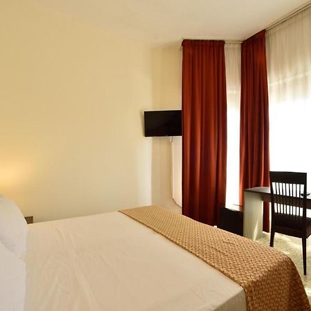 Hotel Diano Marina Mhotelsgroup Kültér fotó