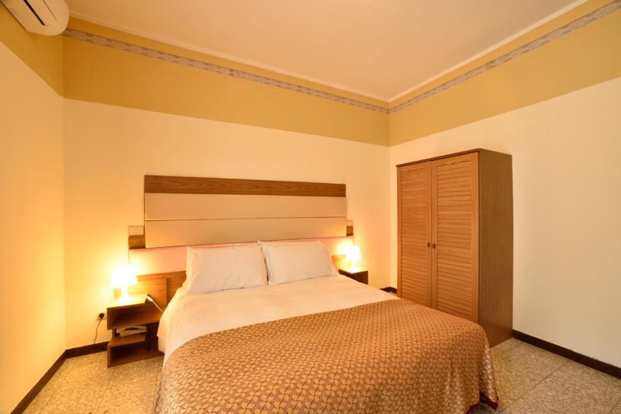 Hotel Diano Marina Mhotelsgroup Kültér fotó