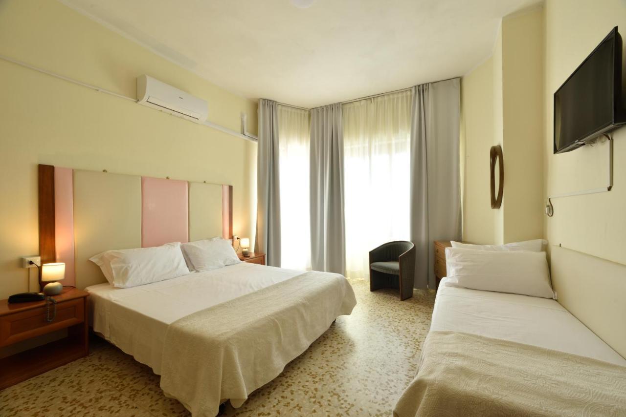 Hotel Diano Marina Mhotelsgroup Kültér fotó