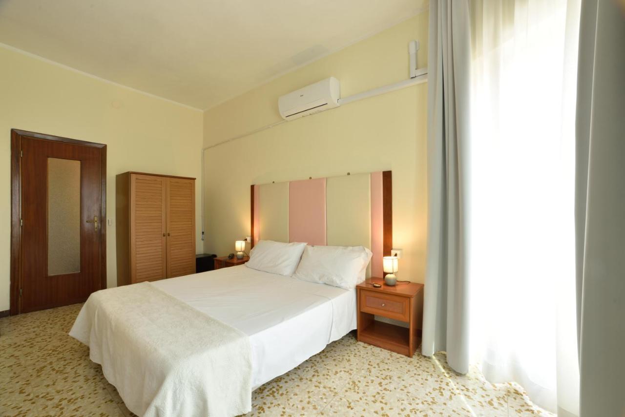 Hotel Diano Marina Mhotelsgroup Kültér fotó